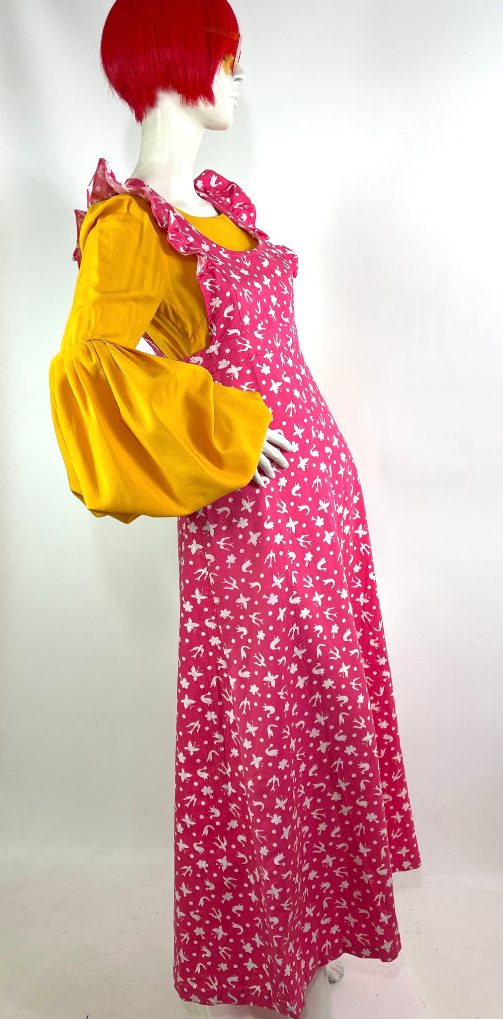 1970s vintage novelty print pinafore maxi dress / 60s Mod / ruffles / Top of the Shops Boutique 1970s vintage novelty print pinafore maxi dress / 60s Mod / ruffles / Top of the Shops Boutique
