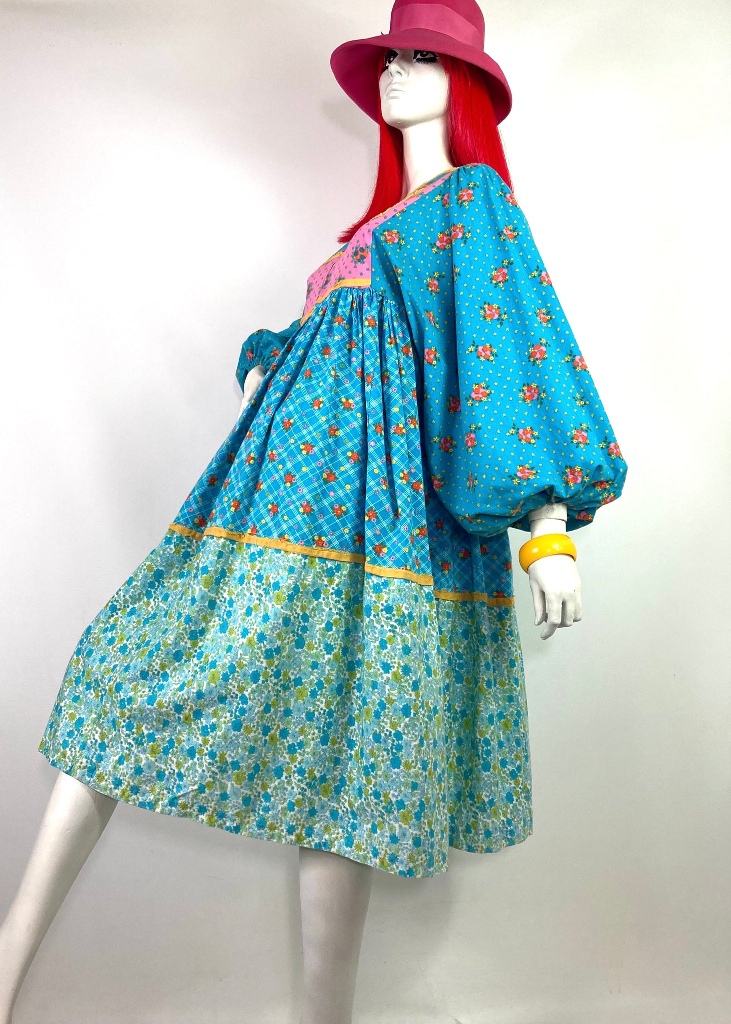 1970s vintage billowing balloon sleeve cotton smock dress / Jeff Banks Top of the Shops Boutique 1970s vintage billowing balloon sleeve cotton smock dress / Jeff Banks Top of the Shops Boutique