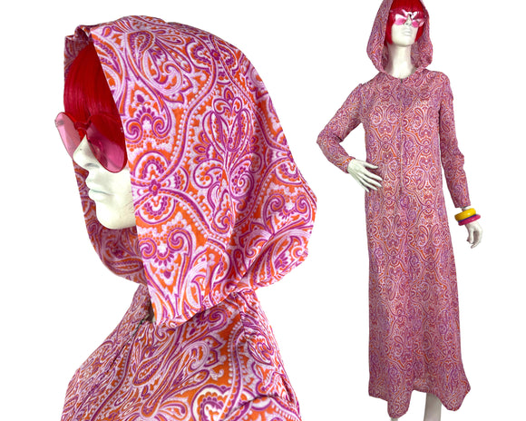 1970s vintage paisley psychedelic hood maxi dress / Hippie / Festival / Mod