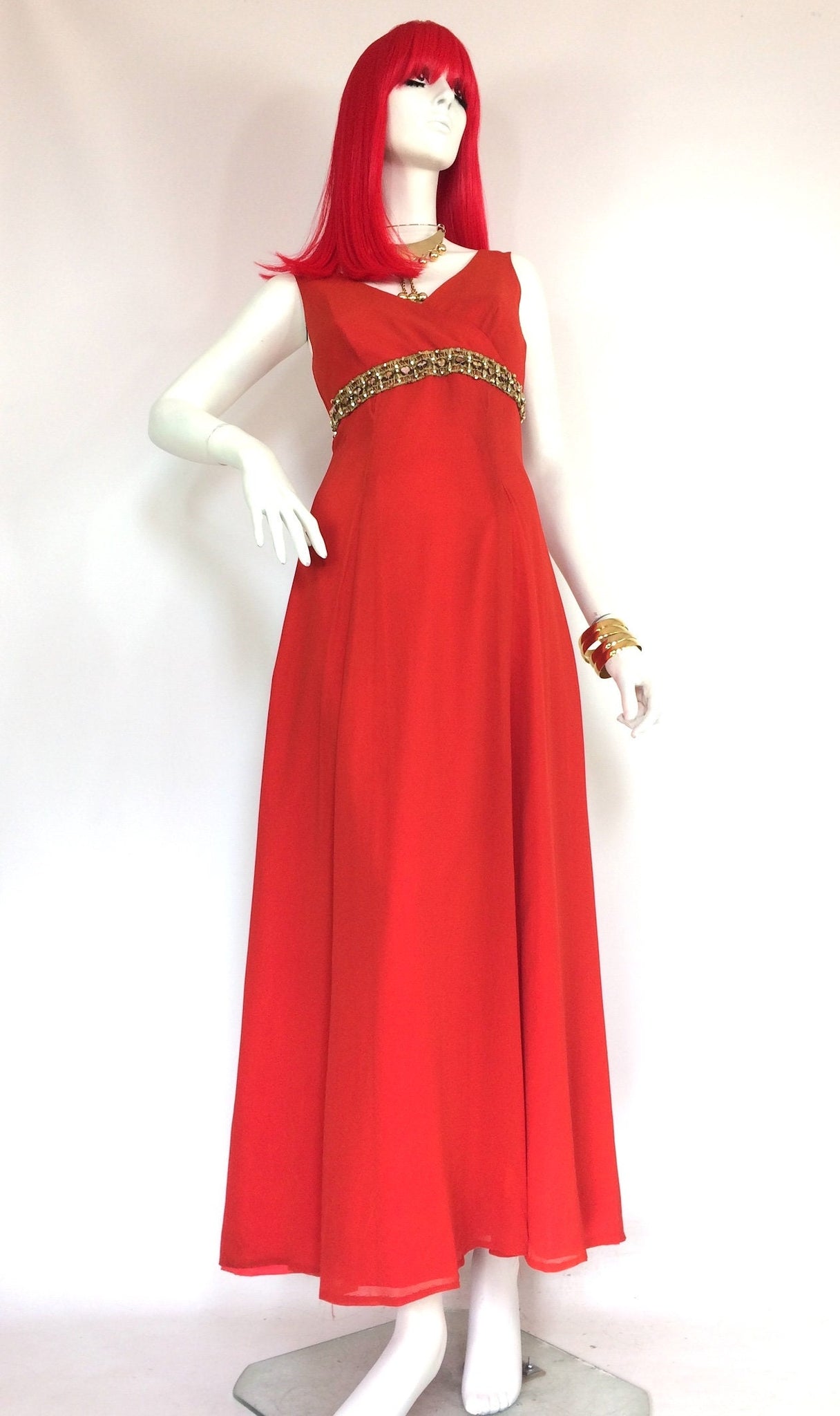 1960s vintage embellished silk chiffon cocktail gown / 70s / Diana Ros – Top of the Shops Boutique 1960s vintage embellished silk chiffon cocktail gown / 70s / Diana Ros – Top of the Shops Boutique