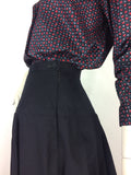 1970s vintage 'Sun and sand' black cotton skirt / pockets / peasant / preppy / pleats