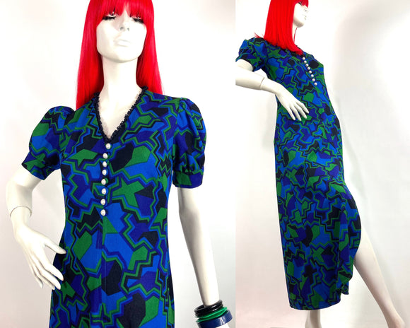 1960s vintage Mod psychedelic maxi dress / Dollybird / groovy / 70s